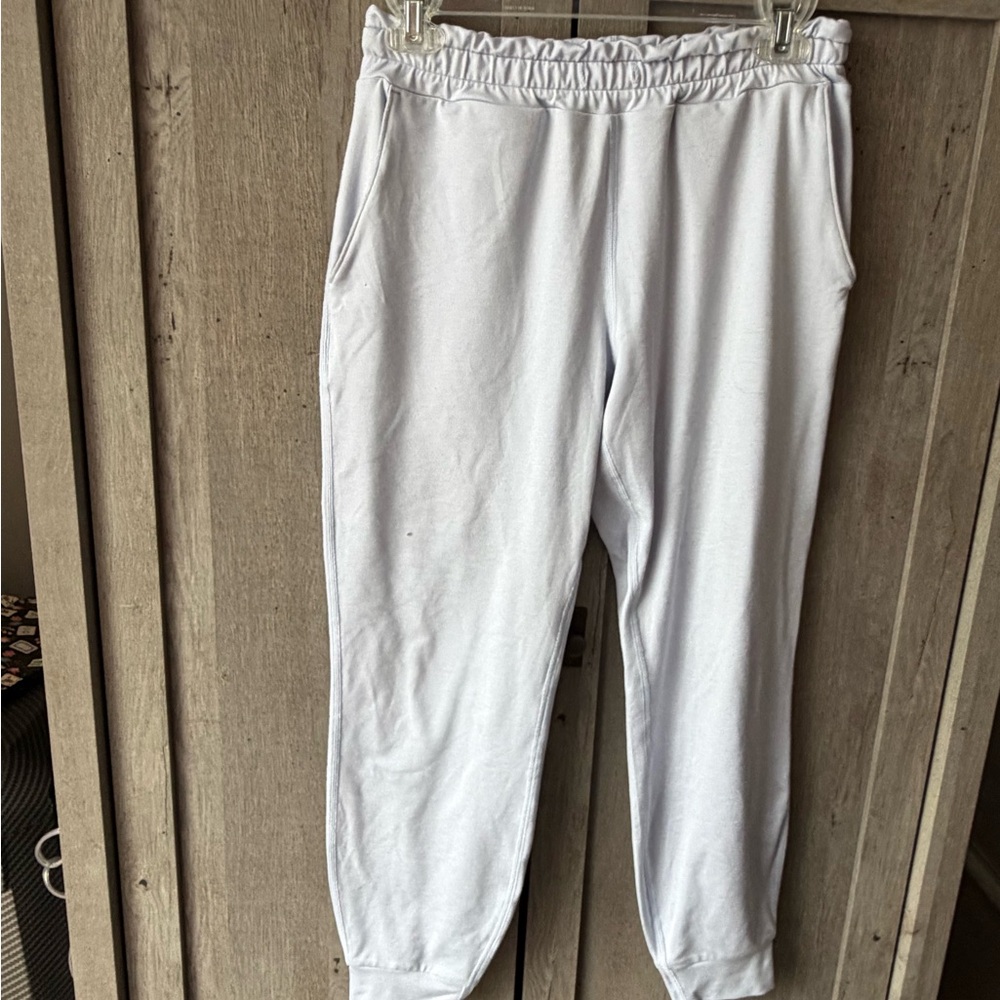 Vuori White Track Joggers with Elastic Waist